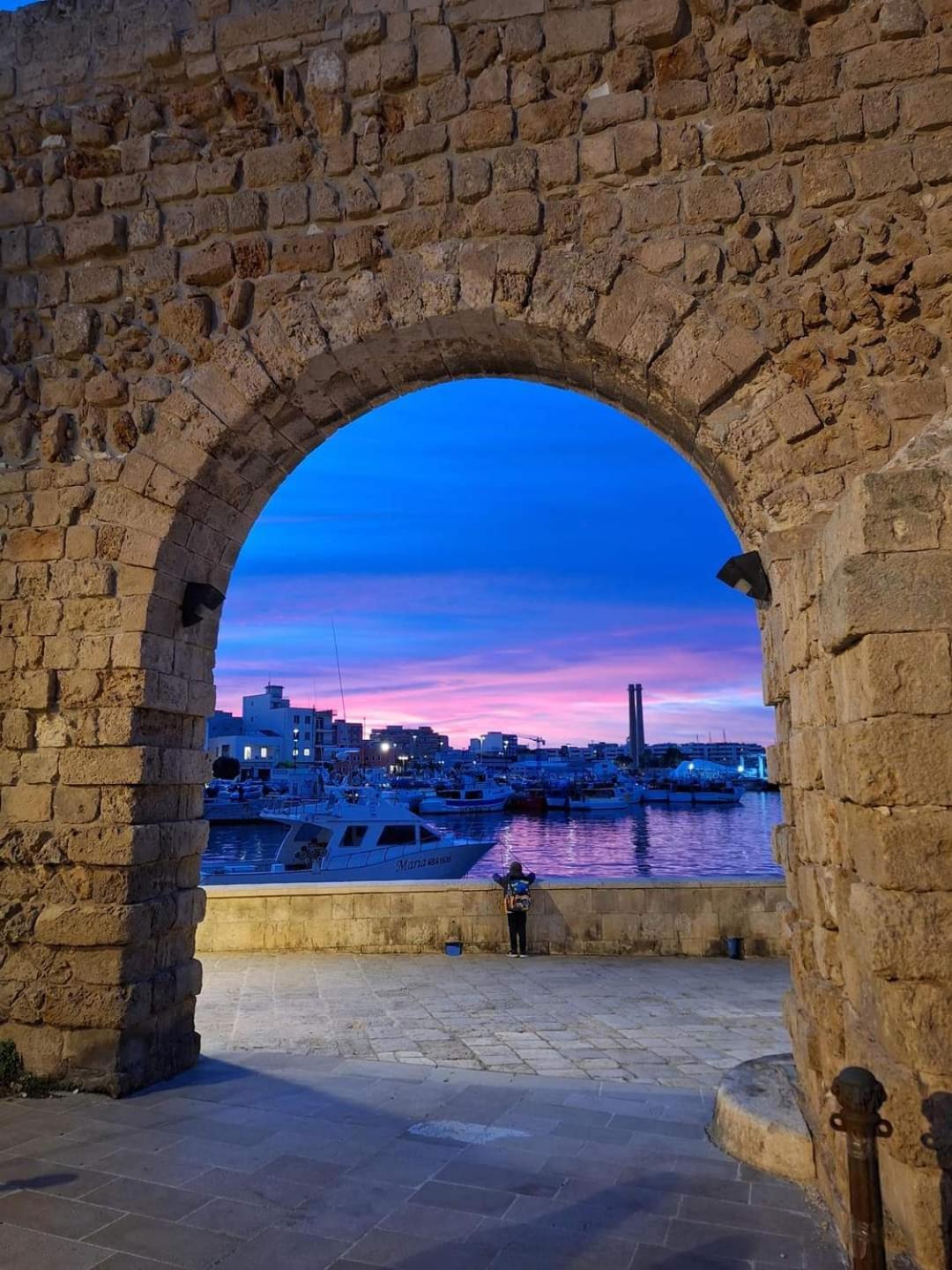 Comes Home Monopoli Buitenkant foto